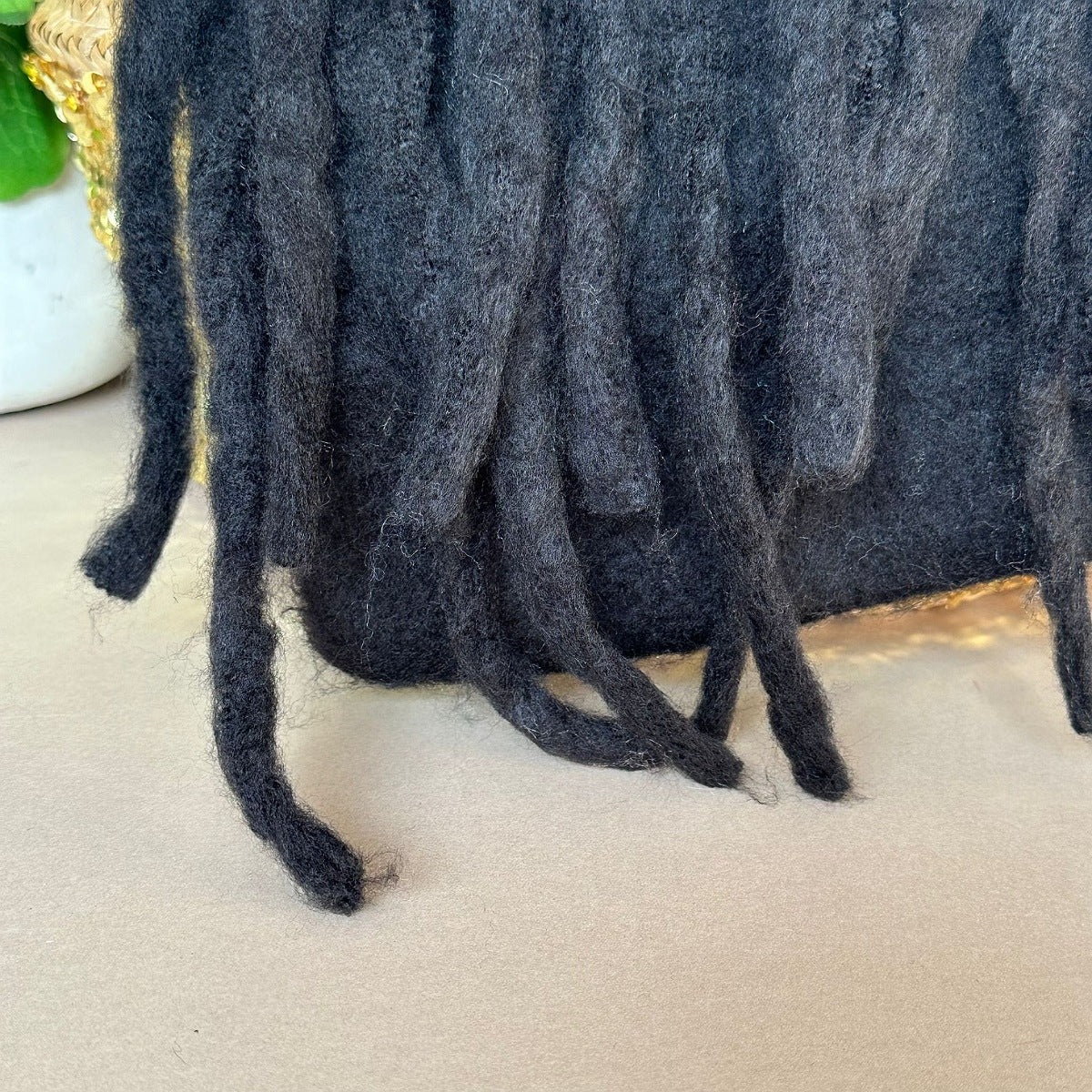 Super Soft Chunky Tassel Scarf in Black