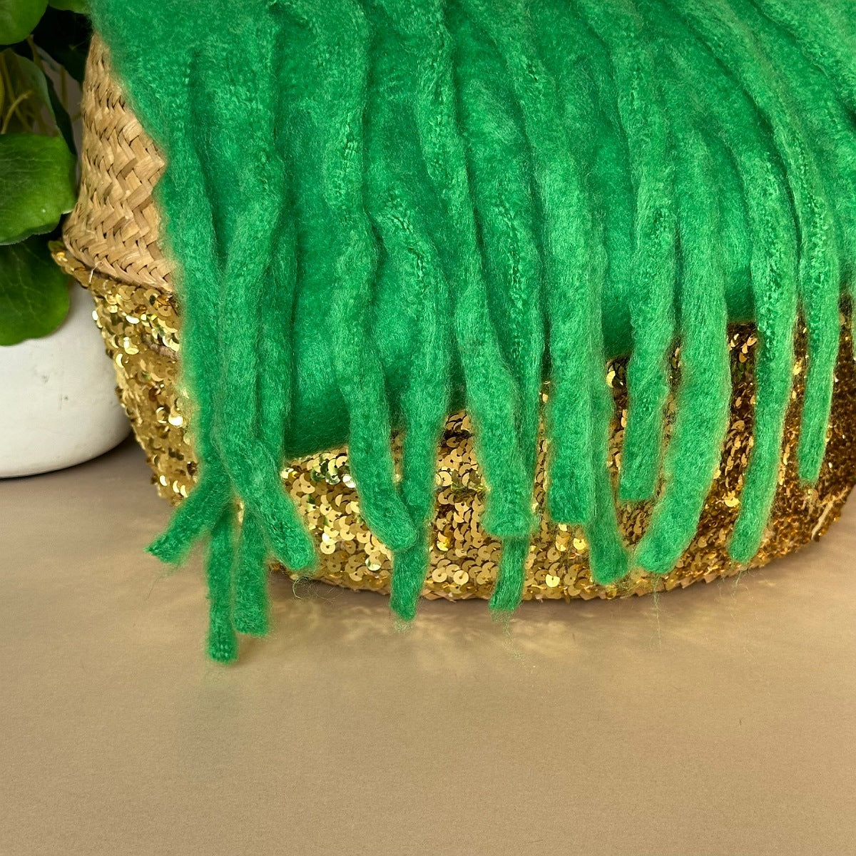 Super Soft Chunky Tassel Scarf in Green