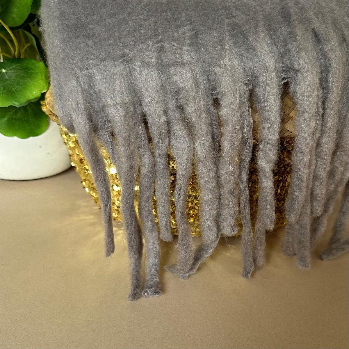 Super Soft Chunky Tassel Scarf in Grey