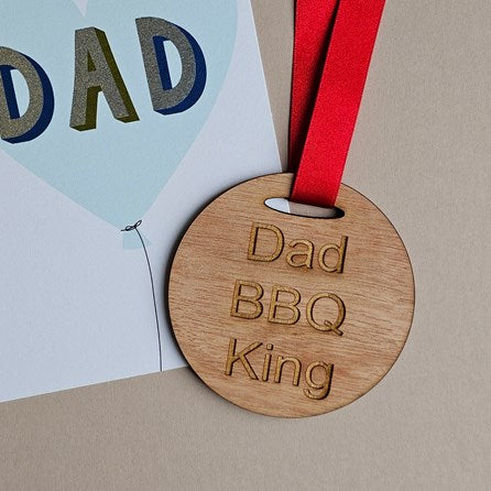 'Dad BBQ King' Wooden Medal