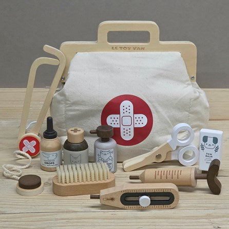 Wooden Animal Vet Set